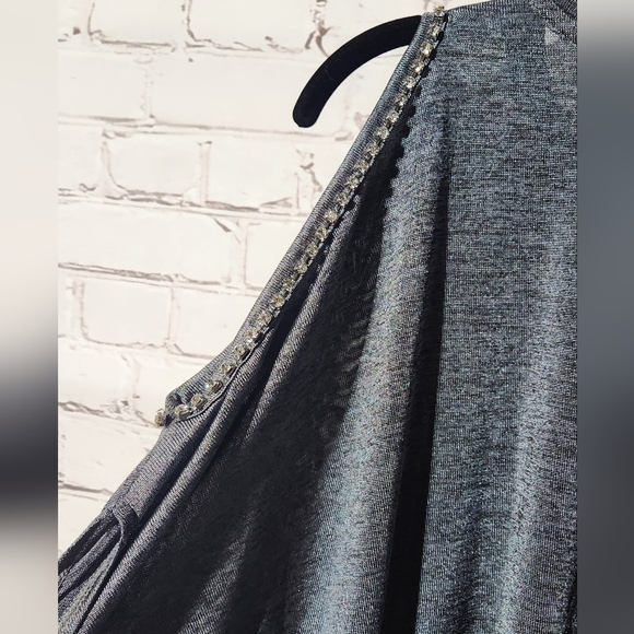 π Juicy Couture Grey Bling Cold Shoulder Blouse Size Large *FLAW* - Picture 7 of 9